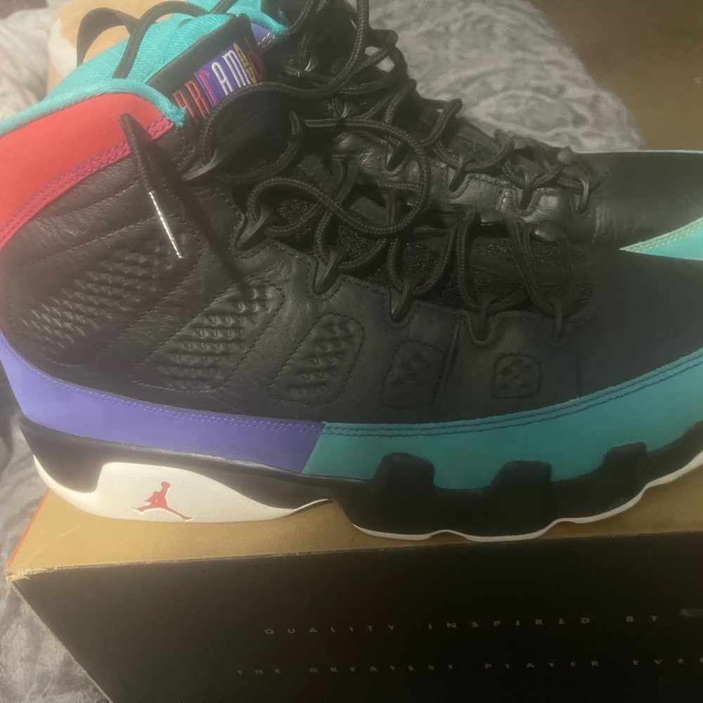 Jordan 9s sz11